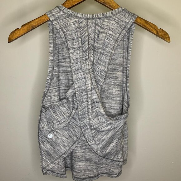 Lululemon athletica Grey Crossed Open Back Skull and Crossbones Tank Top Size 4 - Picture 3 of 5